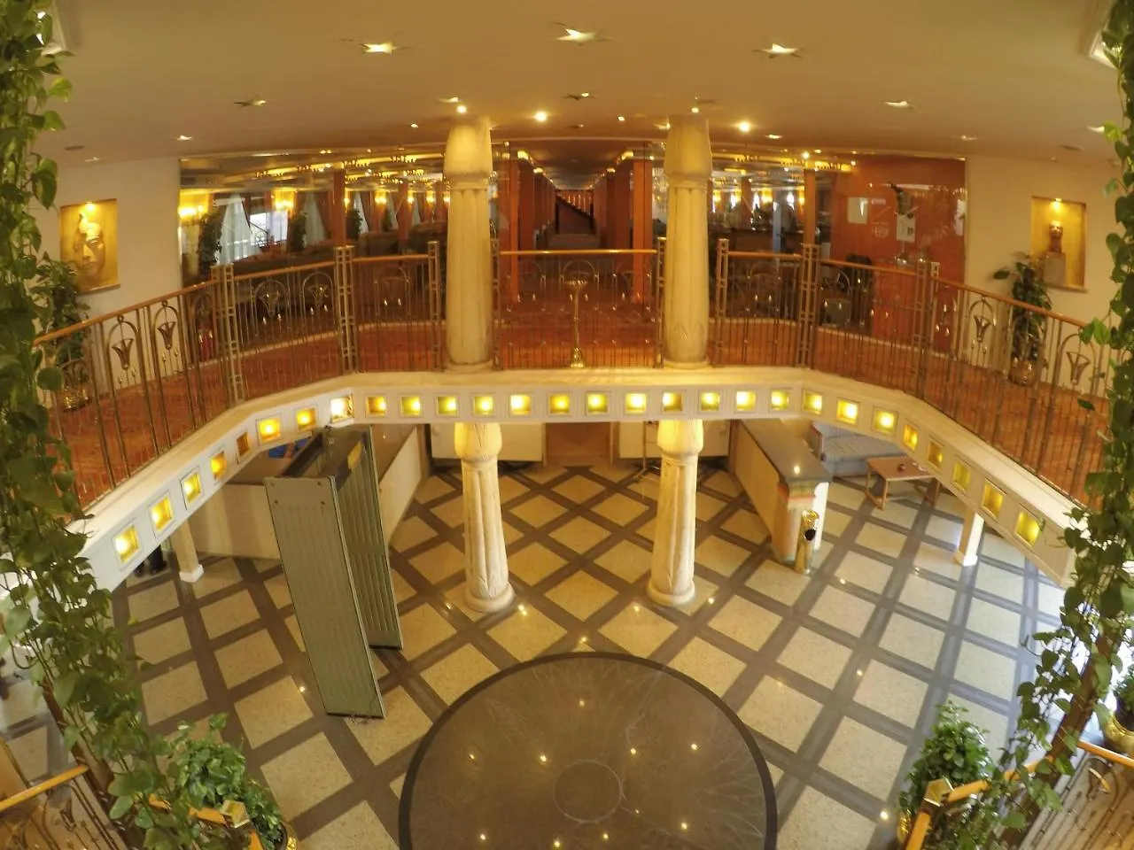 M/S Nile Azur - 07 Nights Each Saturday From Luxor Égypte
