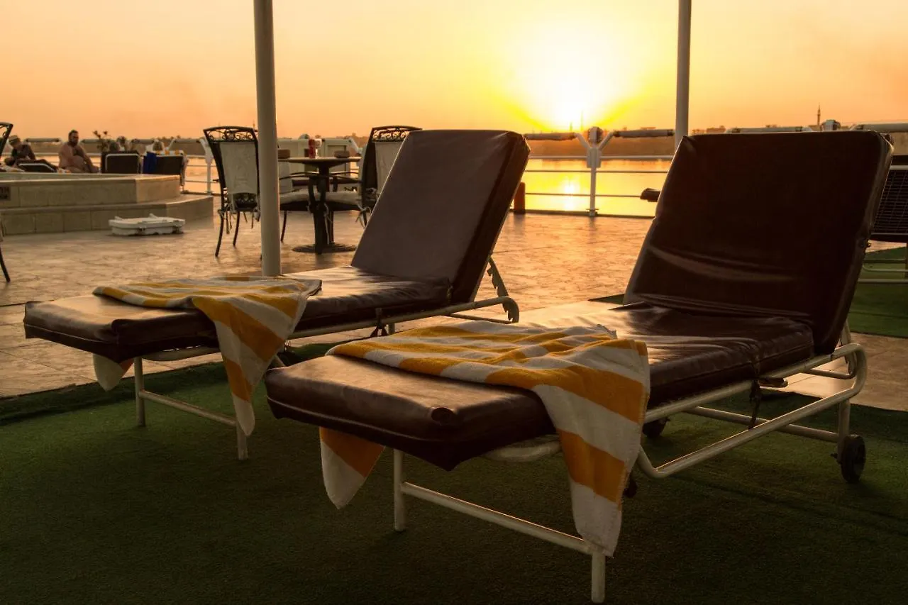 *****  M/S Nile Azur - 07 Nights Each Saturday From Luxor Égypte